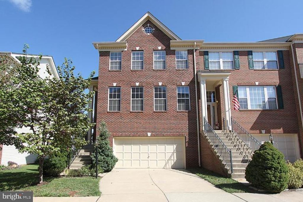 46186 AISQUITH TER, Sterling, VA 20165