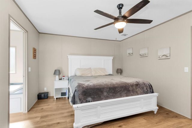 622 Lake Shore Drive, Trinity, TX 75862