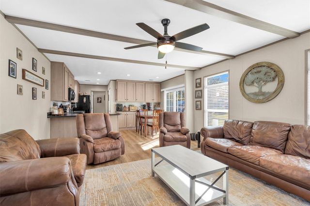 622 Lake Shore Drive, Trinity, TX 75862