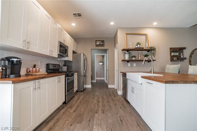 3031 Beaufort Court, North Las Vegas, NV 89032