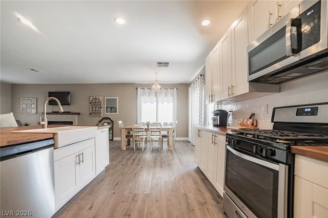 3031 Beaufort Court, North Las Vegas, NV 89032