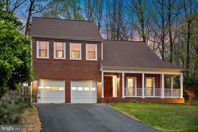 8217 BAYBERRY RIDGE RD, Fairfax Station, VA 22039