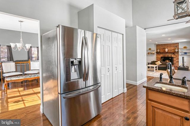 8217 BAYBERRY RIDGE RD, Fairfax Station, VA 22039