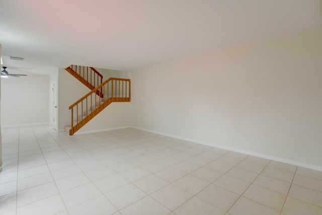 904 9th Court, Palm Beach Gardens, FL 33410