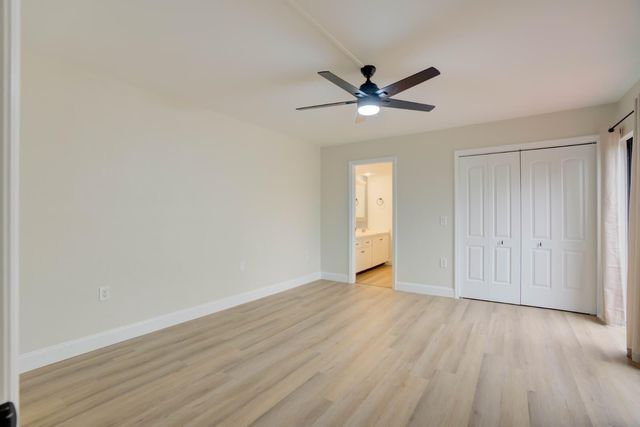 904 9th Court, Palm Beach Gardens, FL 33410