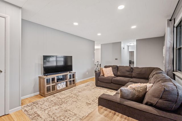 201 Sheridan Avenue, North Judson, IN 46366