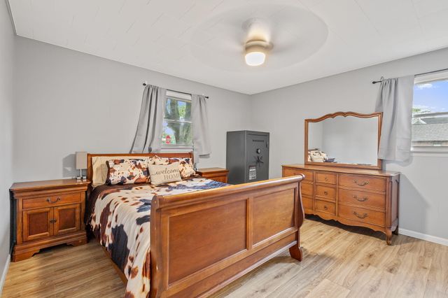 201 Sheridan Avenue, North Judson, IN 46366