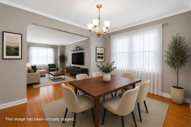 5141 W Chase Avenue, Skokie, IL 60077