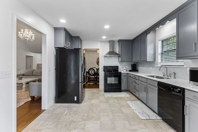 5245 Catspaw Dr, Antioch, TN 37013