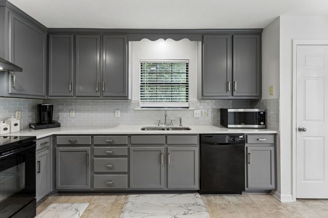 5245 Catspaw Dr, Antioch, TN 37013
