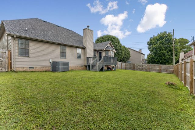 5245 Catspaw Dr, Antioch, TN 37013