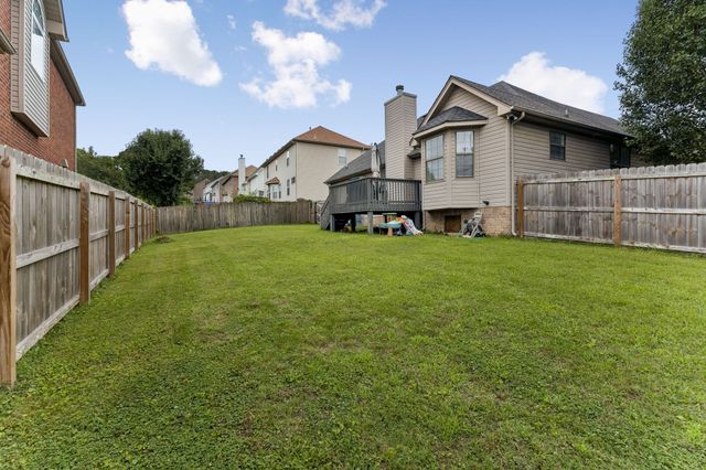 5245 Catspaw Dr, Antioch, TN 37013