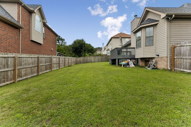 5245 Catspaw Dr, Antioch, TN 37013