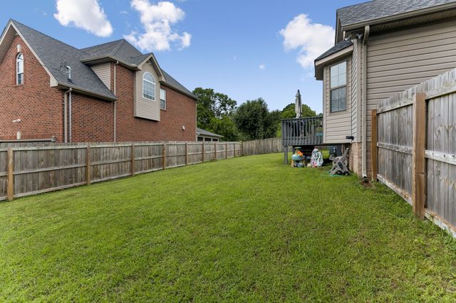 5245 Catspaw Dr, Antioch, TN 37013