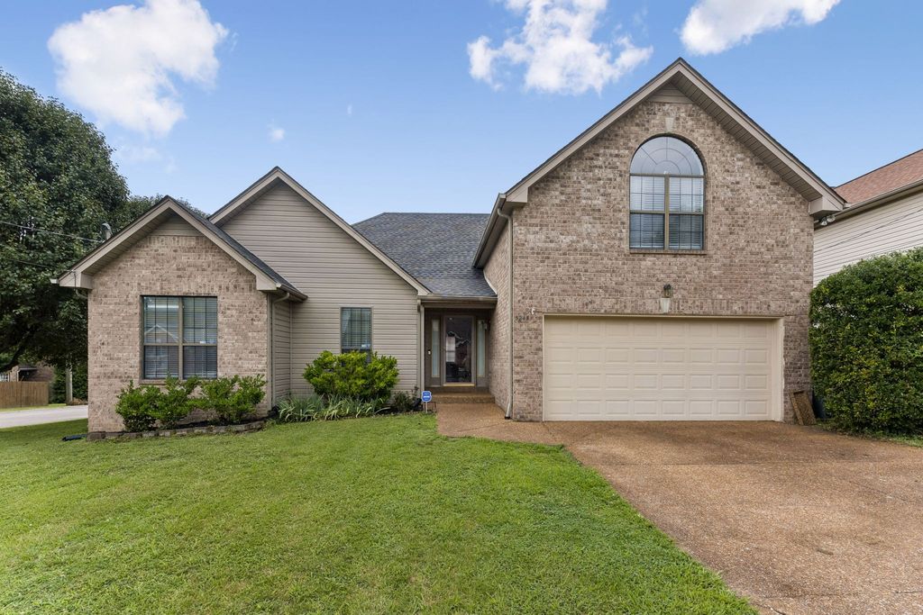 5245 Catspaw Dr, Antioch, TN 37013