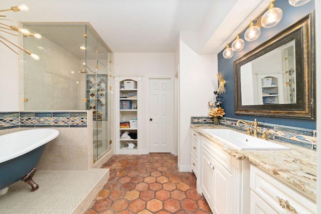 14815 Silver Sands Street, Houston, TX 77095