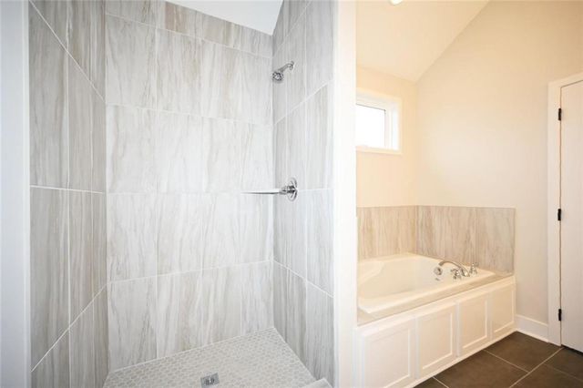 108 Johnson Circle, Dearborn, MO 64439