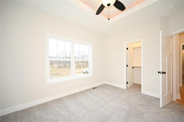 108 Johnson Circle, Dearborn, MO 64439