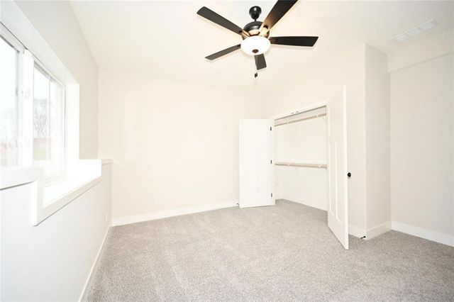 108 Johnson Circle, Dearborn, MO 64439