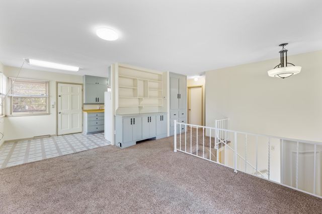 2268 S Hiram St, Wichita, KS 67213