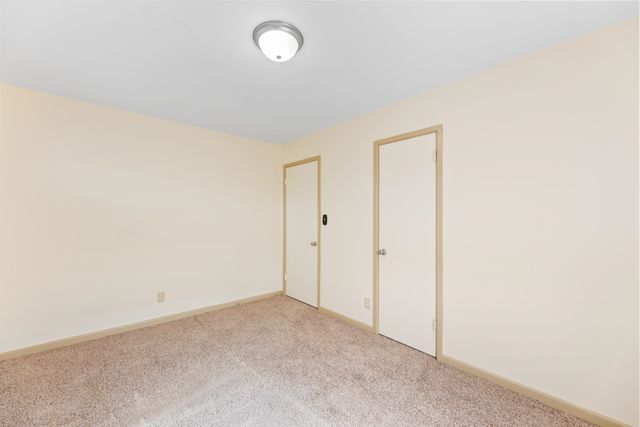 2268 S Hiram St, Wichita, KS 67213