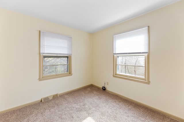 2268 S Hiram St, Wichita, KS 67213