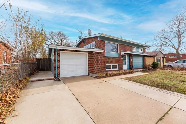 2268 S Hiram St, Wichita, KS 67213