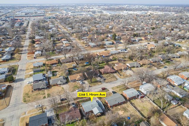2268 S Hiram St, Wichita, KS 67213