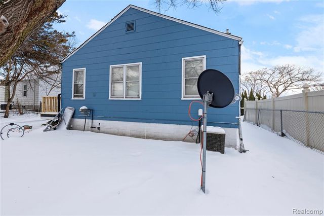 3471 Los Angeles Avenue, Warren, MI 48091