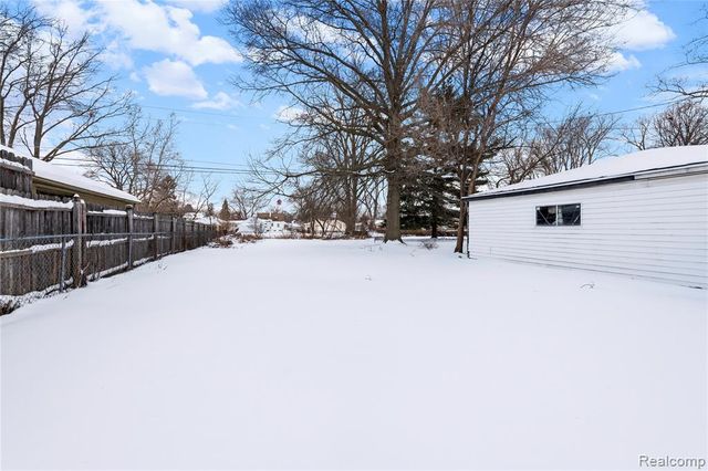 3471 Los Angeles Avenue, Warren, MI 48091