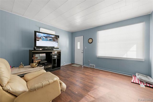 3471 Los Angeles Avenue, Warren, MI 48091