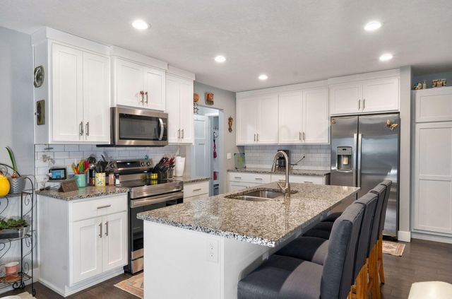 2123 Bull Run Road, Ozark, MO 65721