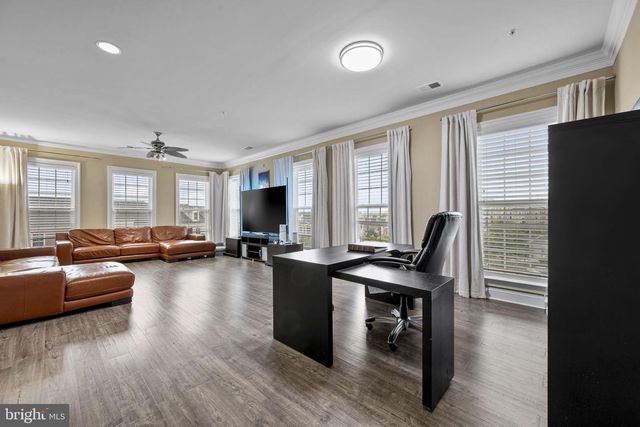 20696 ERSKINE TER, Ashburn, VA 20147