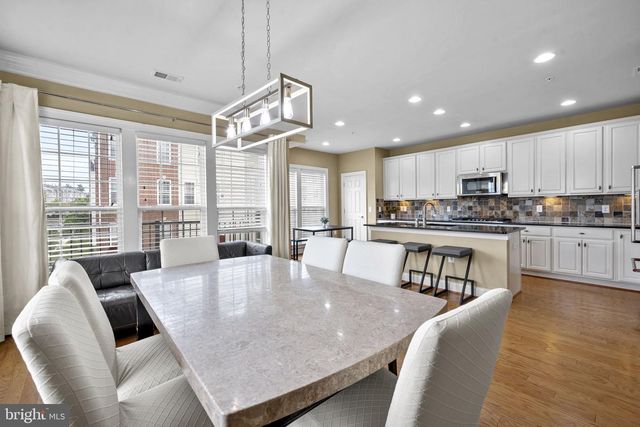 20696 ERSKINE TER, Ashburn, VA 20147
