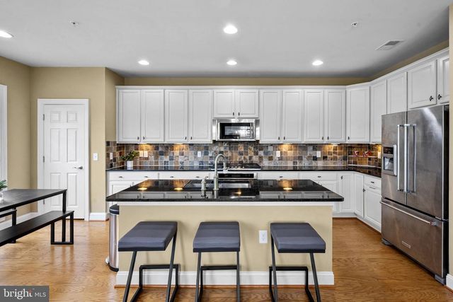 20696 ERSKINE TER, Ashburn, VA 20147