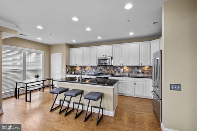 20696 ERSKINE TER, Ashburn, VA 20147