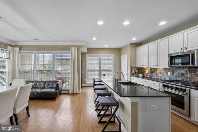 20696 ERSKINE TER, Ashburn, VA 20147