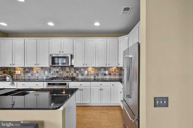 20696 ERSKINE TER, Ashburn, VA 20147