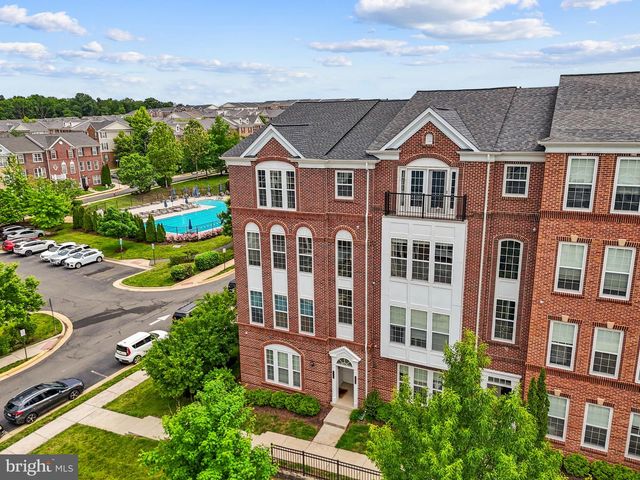 20696 ERSKINE TER, Ashburn, VA 20147