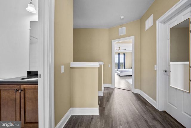 20696 ERSKINE TER, Ashburn, VA 20147