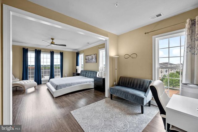 20696 ERSKINE TER, Ashburn, VA 20147