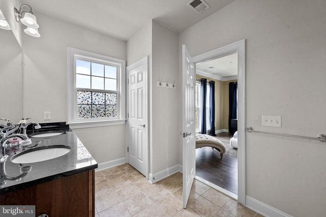 20696 ERSKINE TER, Ashburn, VA 20147