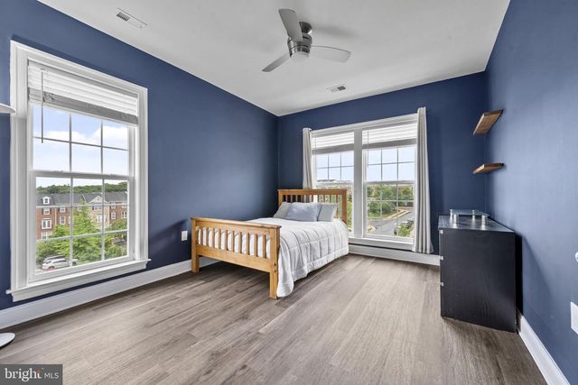 20696 ERSKINE TER, Ashburn, VA 20147