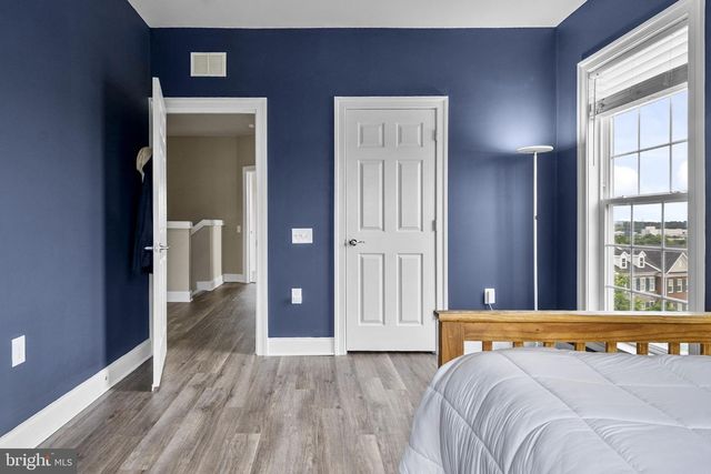 20696 ERSKINE TER, Ashburn, VA 20147