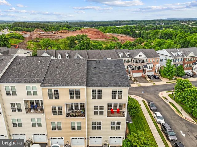 20696 ERSKINE TER, Ashburn, VA 20147