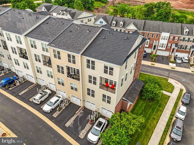 20696 ERSKINE TER, Ashburn, VA 20147