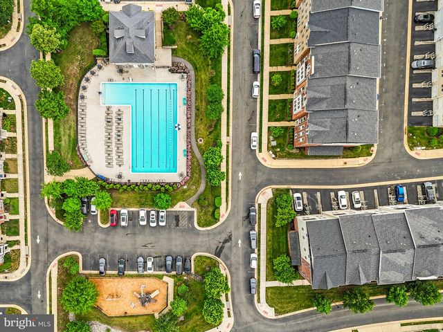 20696 ERSKINE TER, Ashburn, VA 20147