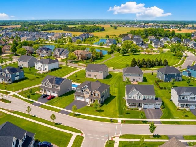 12513 S Willowgate Lane, Plainfield, IL 60585