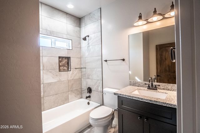 2021 E RIMSTONE Drive, Show Low, AZ 85901