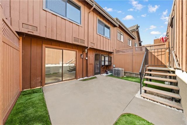 2220 Mount Shasta Drive, San Pedro, CA 90732